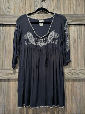 Ariat Paisley Embroidered Mini Dress in Black Size Small Like New